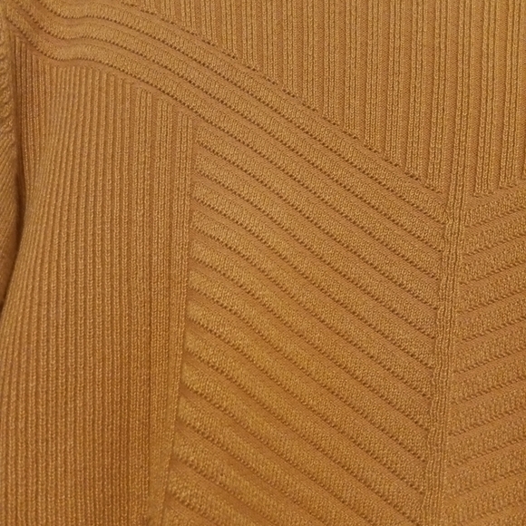 Elegant Women's Mustard Cardigan - Picture 4 of 4